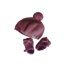 Load image into Gallery viewer, Crochet Baby Mary Jane Bootie &amp; Hat Gift Set in Plum Purple