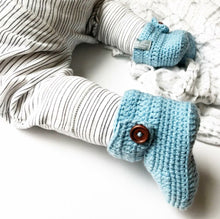 Load image into Gallery viewer, Crochet Baby High Top Booties in Blue