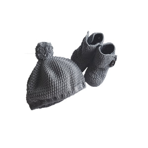 Crochet Pom Pom Hat in Charcoal Gray
