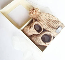 Load image into Gallery viewer, High Top Crochet Baby Bootie &amp; Hat Gift Set in Sand