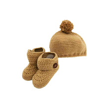Load image into Gallery viewer, High Top Crochet Baby Bootie &amp; Hat Gift Set in Sand